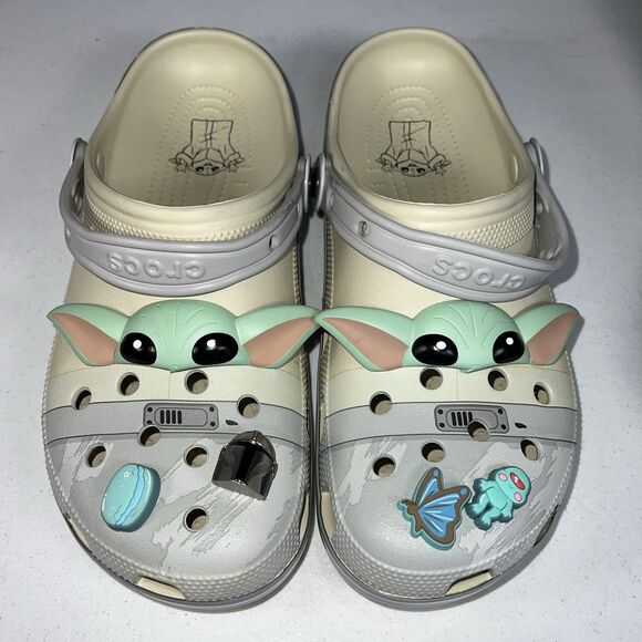 Crocs Star  Wars Grogu Classic Clog  Shoe Size 12 NEW no tags - Picture 1 of 5